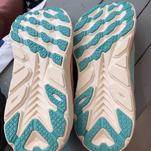 Hoka One One Women’s Clifton 8 - Picture 4 of 10